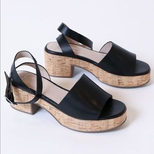 NWOT seychelles calming influence black cork